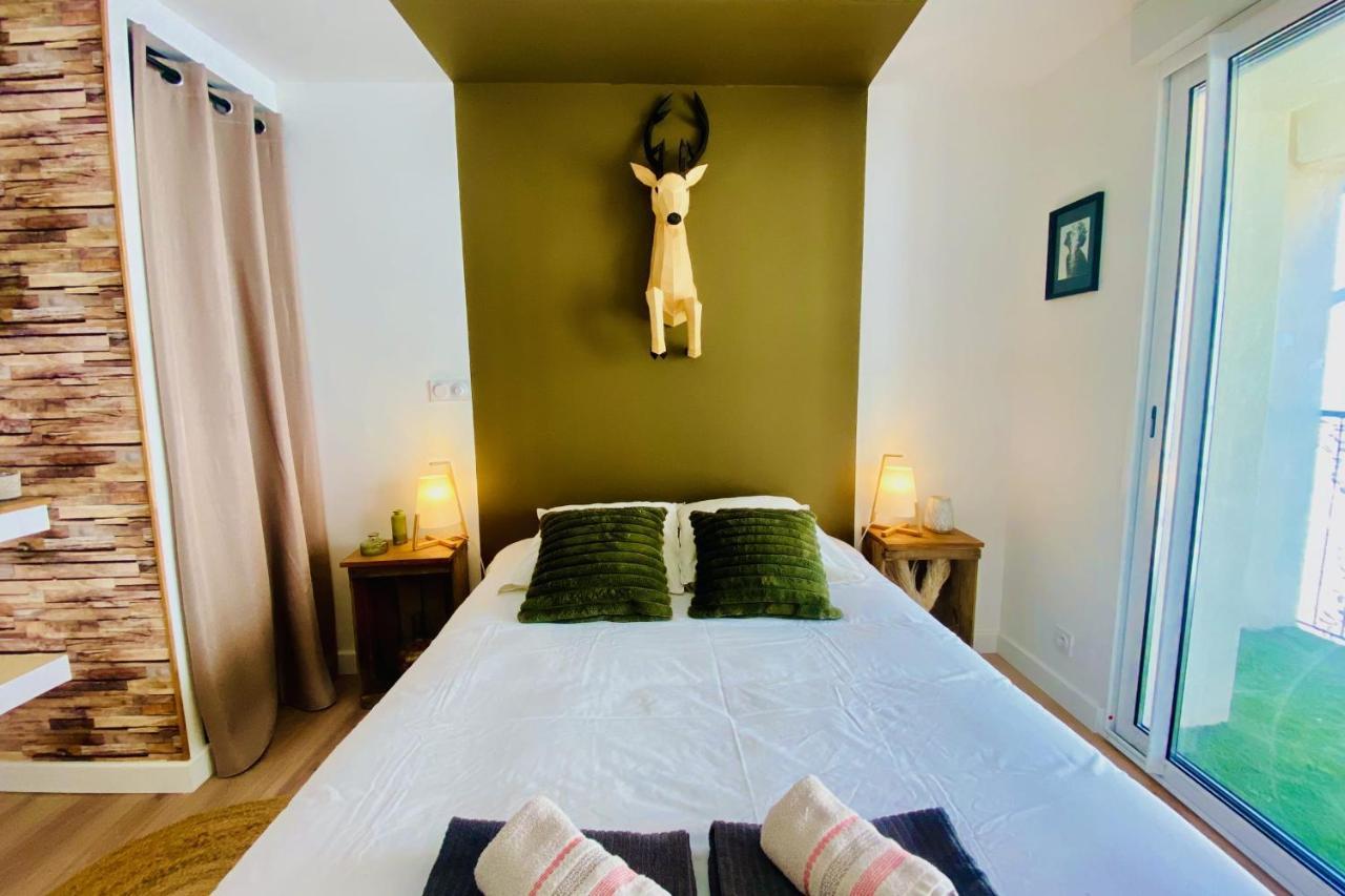 Appartement L'escapade Forestiere - Coeur De Avec Terrasse Nîmes